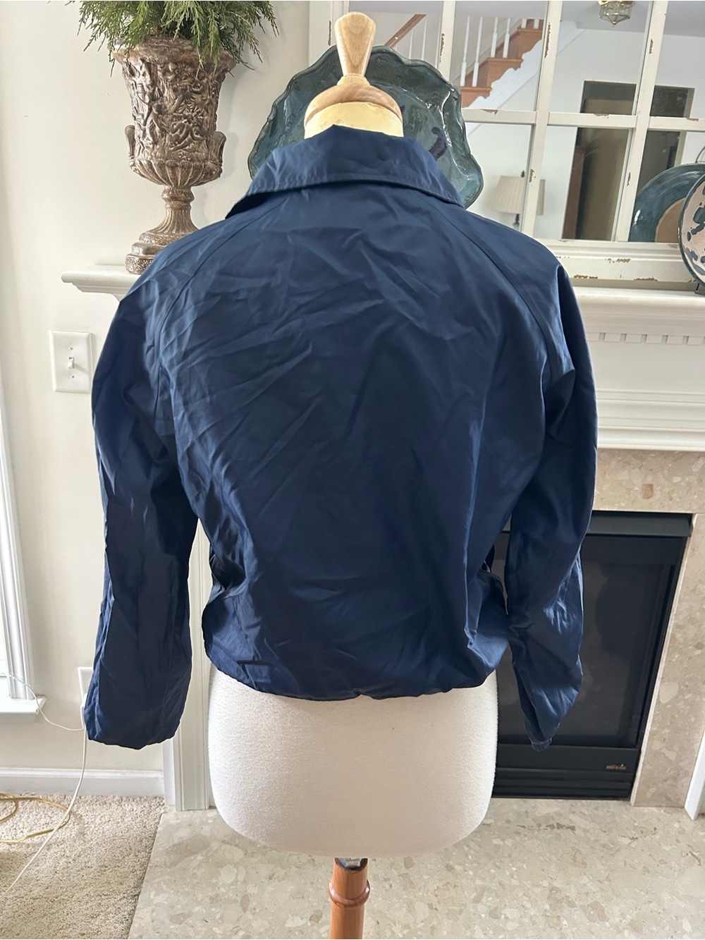 Champion Cropped Navy Windbreaker Jacket - Picture 7 of 9
